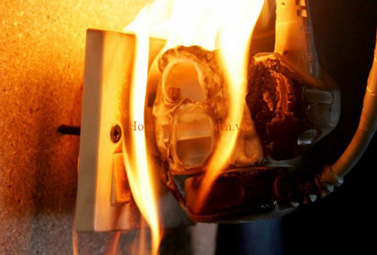 Phân biệt giữa Quá Tải (Overload) và Ngắn Mạch (Short Circuit)