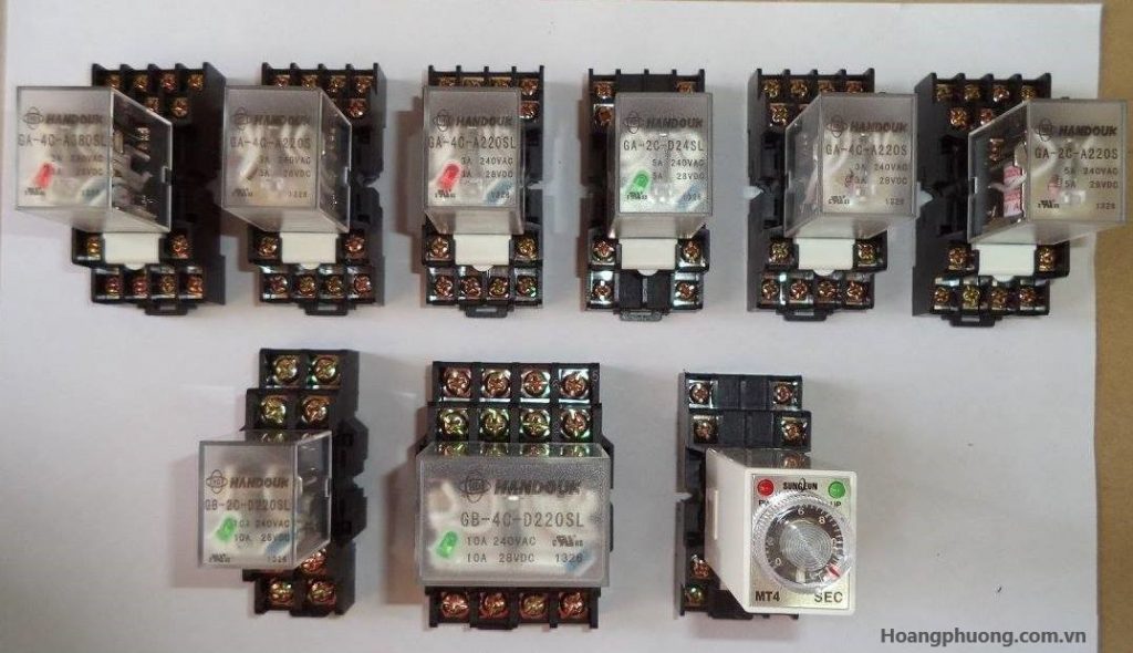 Rơ le Handouk chính hãng – phân phối bởi Thiết bị điện Hoàng Phương. Đầy đủ GA, GB, GC, ST, SET-T. Chất lượng quốc tế, giá tốt, CO/CQ đầy đủ, giao hàng toàn quốc.